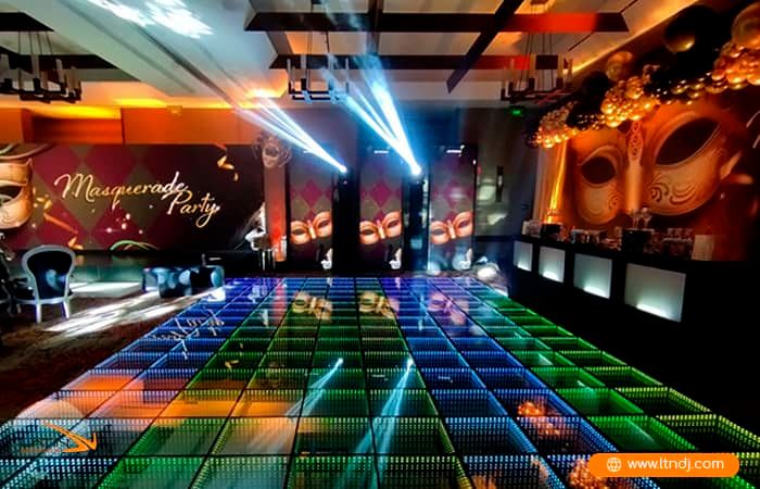 alquiler de tarimas y pisos para eventos